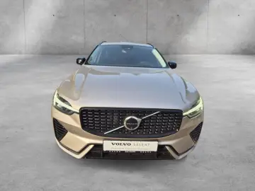 XC60 T8 AWD Recharge Plug-In Hybrid Ultra Dark