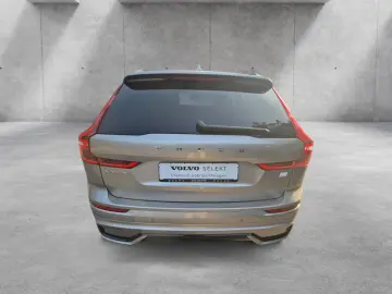 XC60 T8 AWD Recharge Plug-In Hybrid Ultra Dark