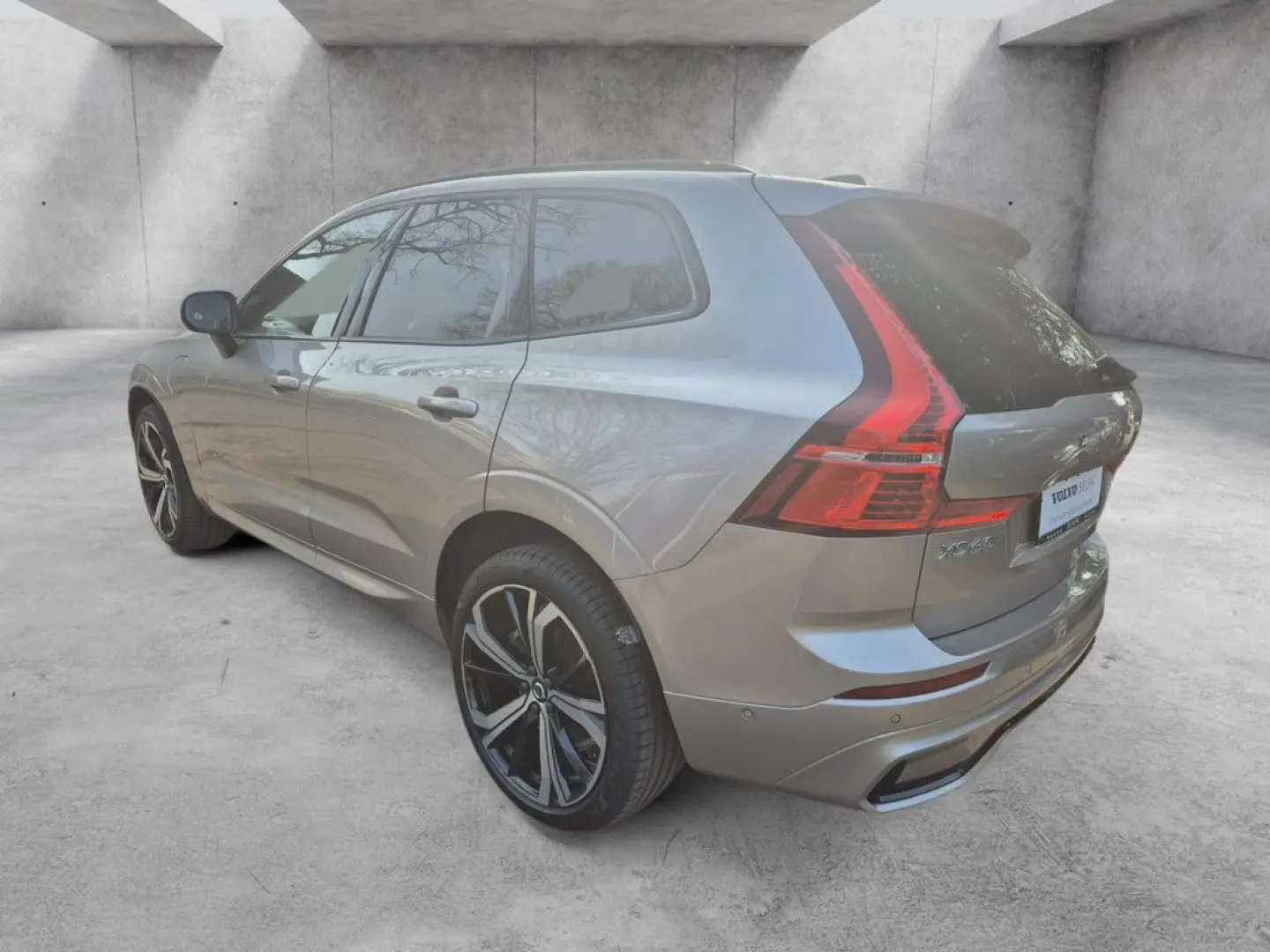XC60 T8 AWD Recharge Plug-In Hybrid Ultra Dark