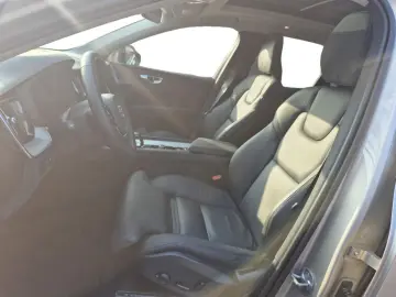 XC60 T8 AWD Recharge Plug-In Hybrid Ultra Dark