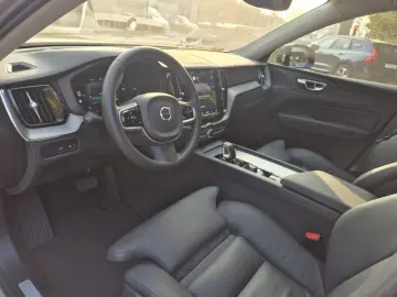 XC60 T8 AWD Recharge Plug-In Hybrid Ultra Dark