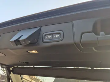 XC60 T8 AWD Recharge Plug-In Hybrid Ultra Dark