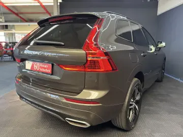 XC60 T6 R Design Recharge Plug-In Hybrid AWD