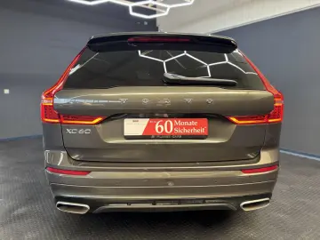 XC60 T6 R Design Recharge Plug-In Hybrid AWD