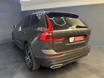 XC60 T6 R Design Recharge Plug-In Hybrid AWD