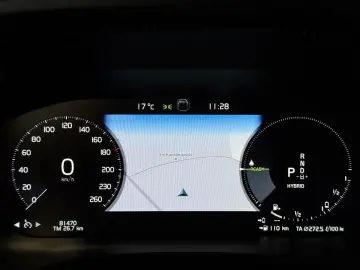 XC60 T6 R Design Recharge Plug-In Hybrid AWD