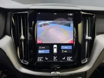 XC60 T6 R Design Recharge Plug-In Hybrid AWD