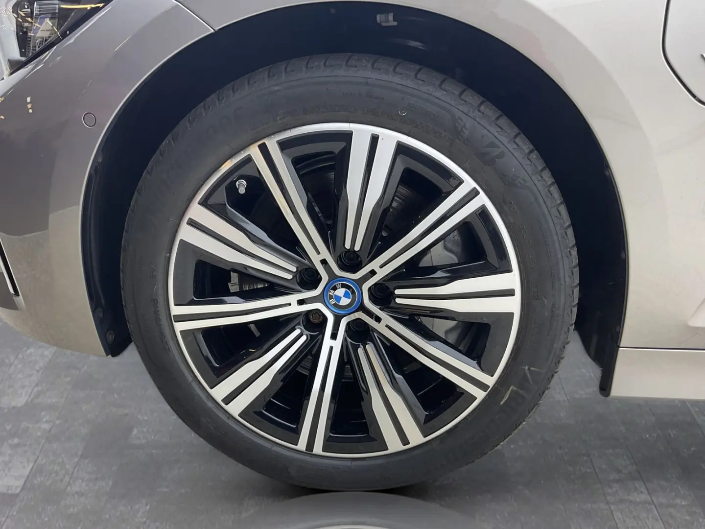 330e xDrive