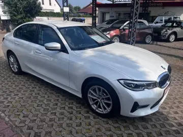 330 d xDrive Advantage