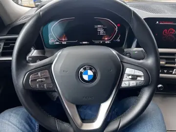 330 d xDrive Advantage