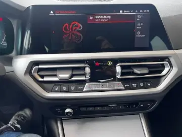 330 d xDrive Advantage