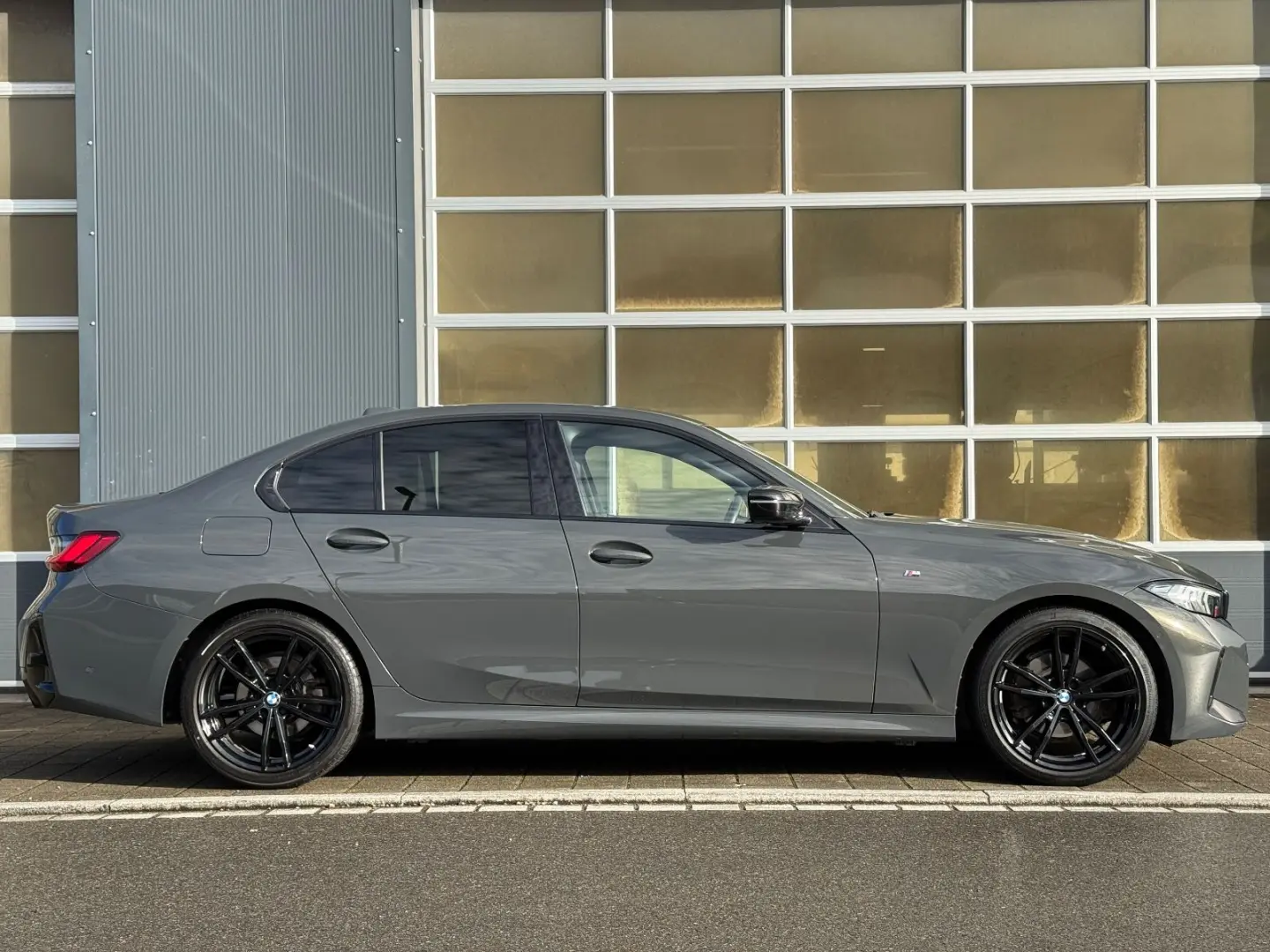 320 d xDrive M-SPORT