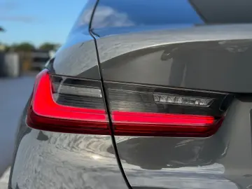 320 d xDrive M-SPORT