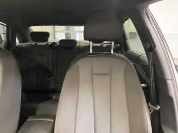 A4 40 2.0 TFSI Limousine advanced FLA ParkAss