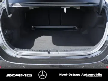 E 200 AMG NIGHT MEMORY NAVI PANO 360° BUR DISTRO