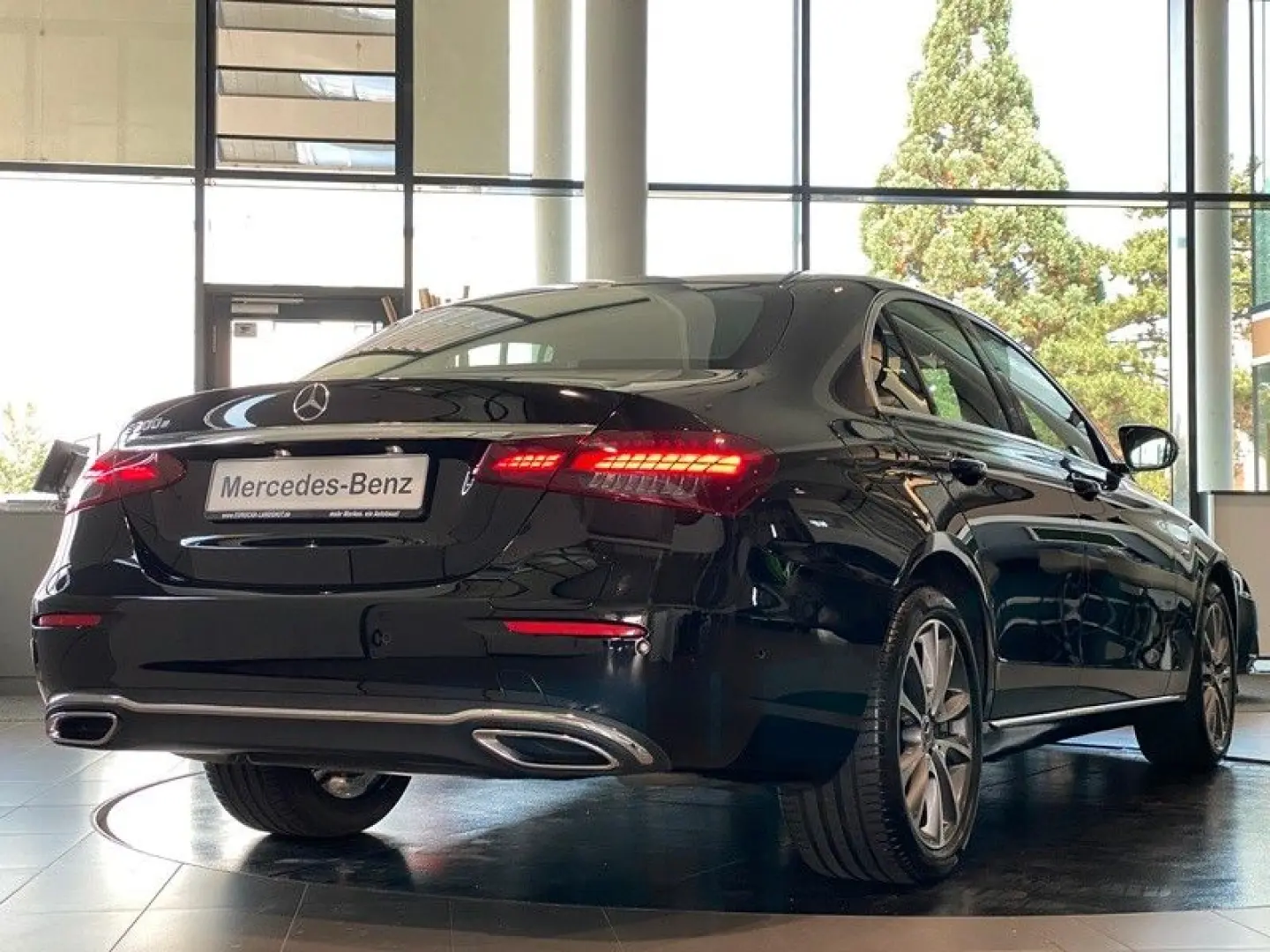 E 300e Limousine Exclusive WideS AugReality DAB