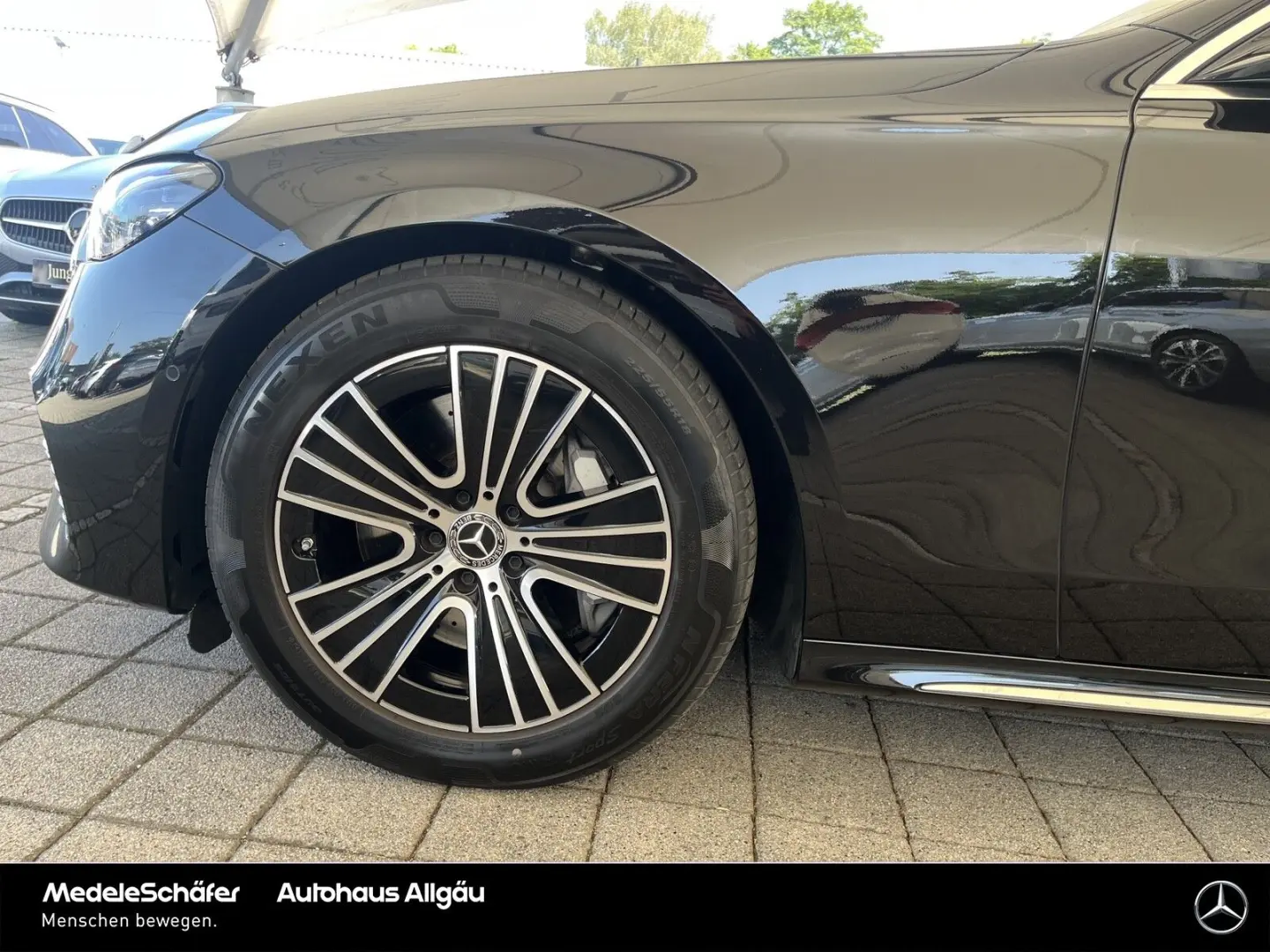 E 200 Exclusive Premium