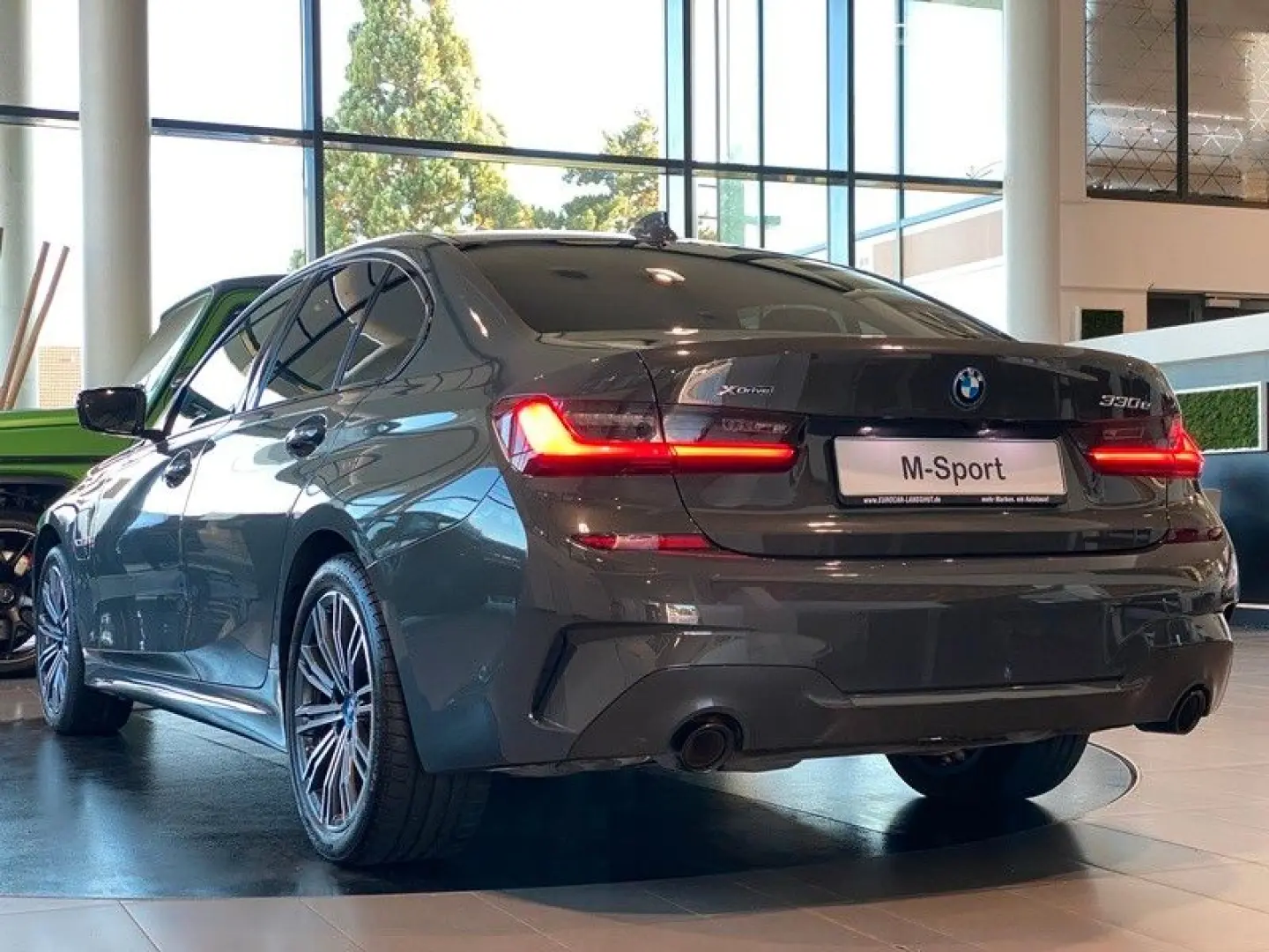 330e xDr M-Sport