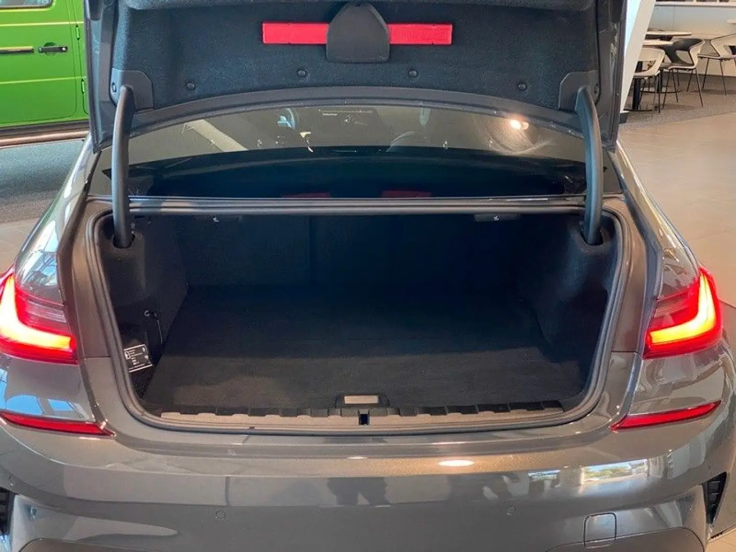 330e xDr M-Sport