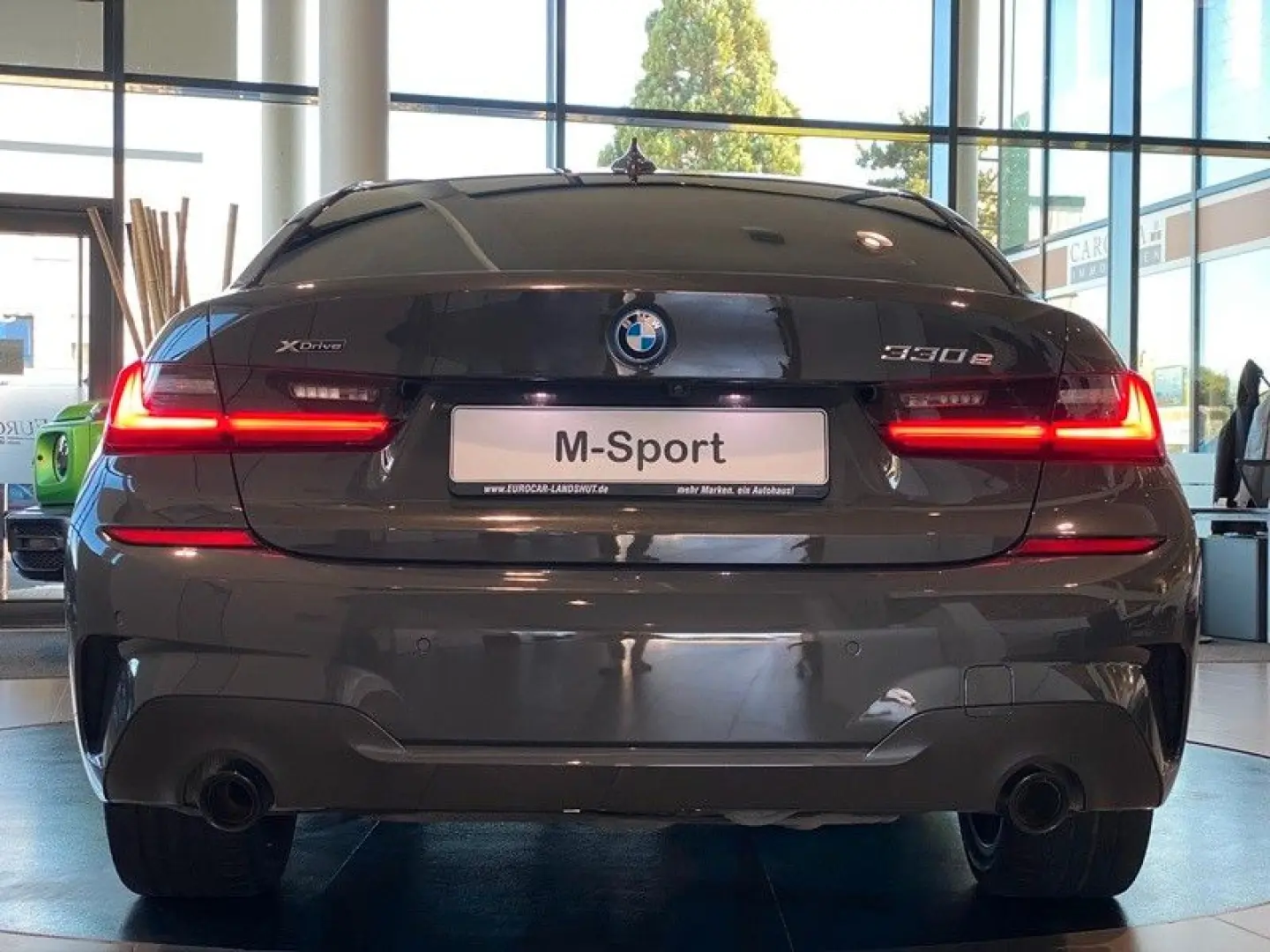 330e xDr M-Sport