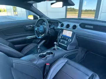Mustang 5.0 V8 GT PREMIUM LED TOP!
