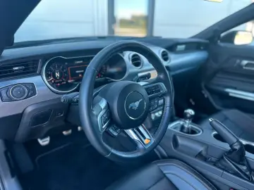Mustang 5.0 V8 GT PREMIUM LED TOP!