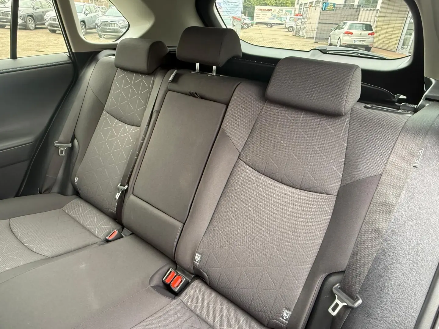 RAV 4 2.0 16V 4x4 Automatik dig. Tacho Cam DAB