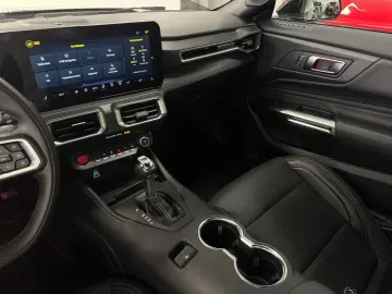 Mustang GT 5,0l V8 *NEUES MODELL / VOLL*