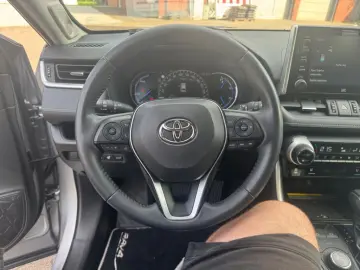 RAV 4 2.5 4x4 Hybrid Lounge AHK WKR