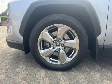 RAV 4 2.5 4x4 Hybrid Lounge AHK WKR