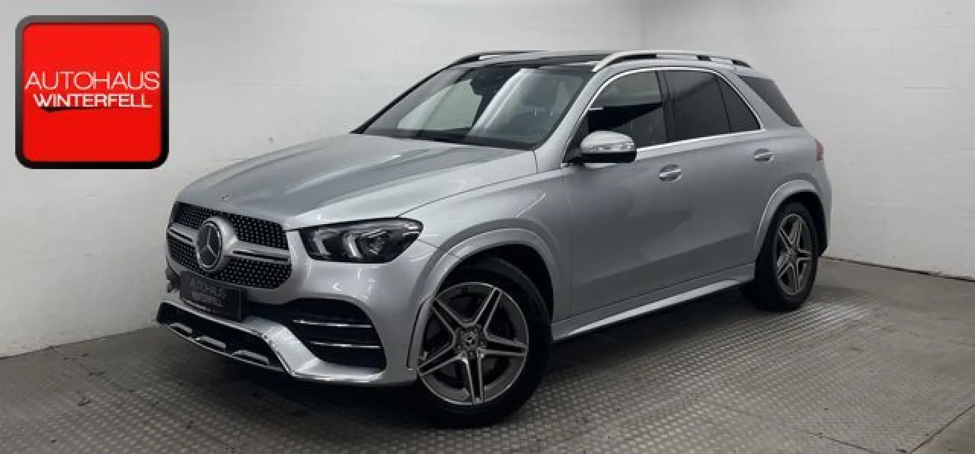 GLE 300 d 4M AMG PANO+AHK+360+AIRMATIC+MEMORY+