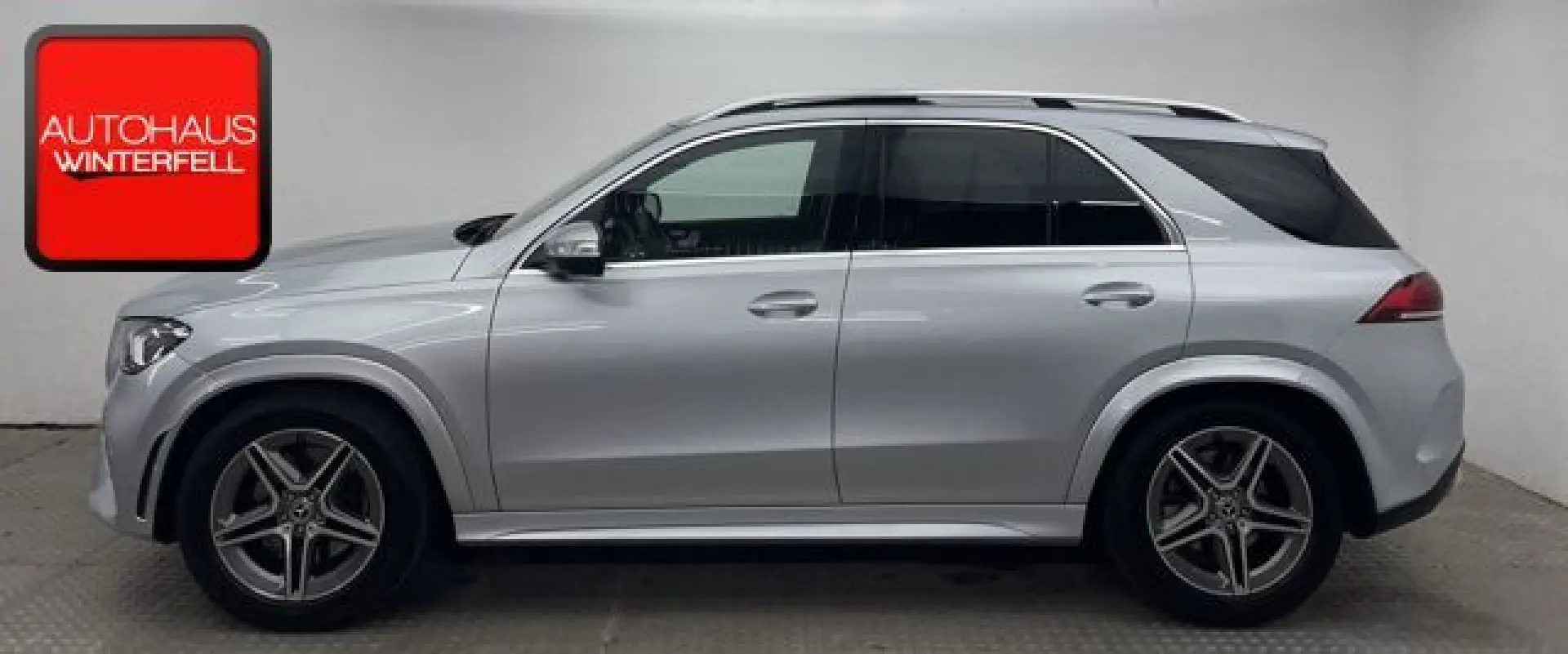 GLE 300 d 4M AMG PANO+AHK+360+AIRMATIC+MEMORY+