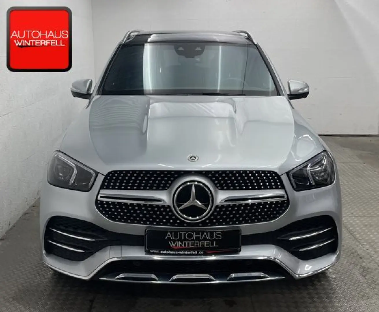GLE 300 d 4M AMG PANO+AHK+360+AIRMATIC+MEMORY+