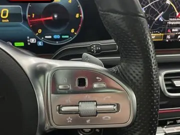GLE 300 d 4M AMG PANO+AHK+360+AIRMATIC+MEMORY+