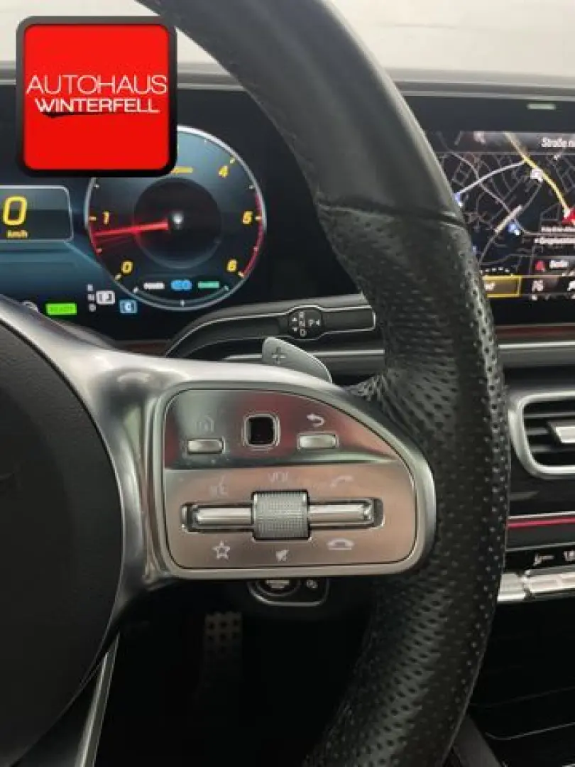 GLE 300 d 4M AMG PANO+AHK+360+AIRMATIC+MEMORY+
