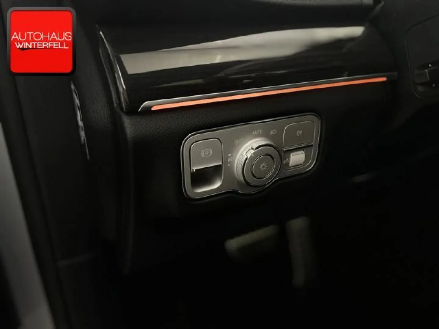 GLE 300 d 4M AMG PANO+AHK+360+AIRMATIC+MEMORY+