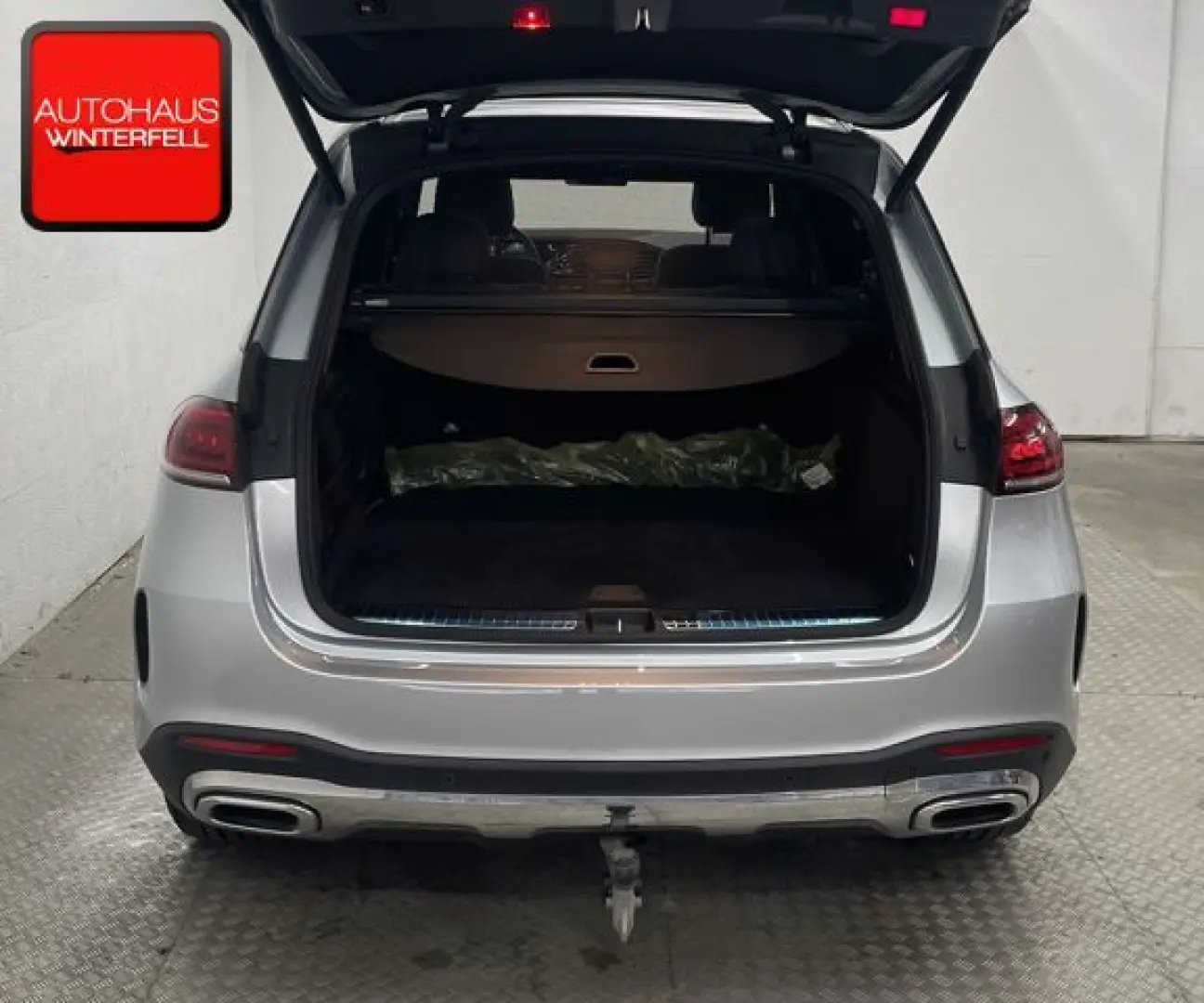 GLE 300 d 4M AMG PANO+AHK+360+AIRMATIC+MEMORY+