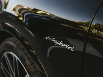 Porsche Cayenne e Hybrid SUV
