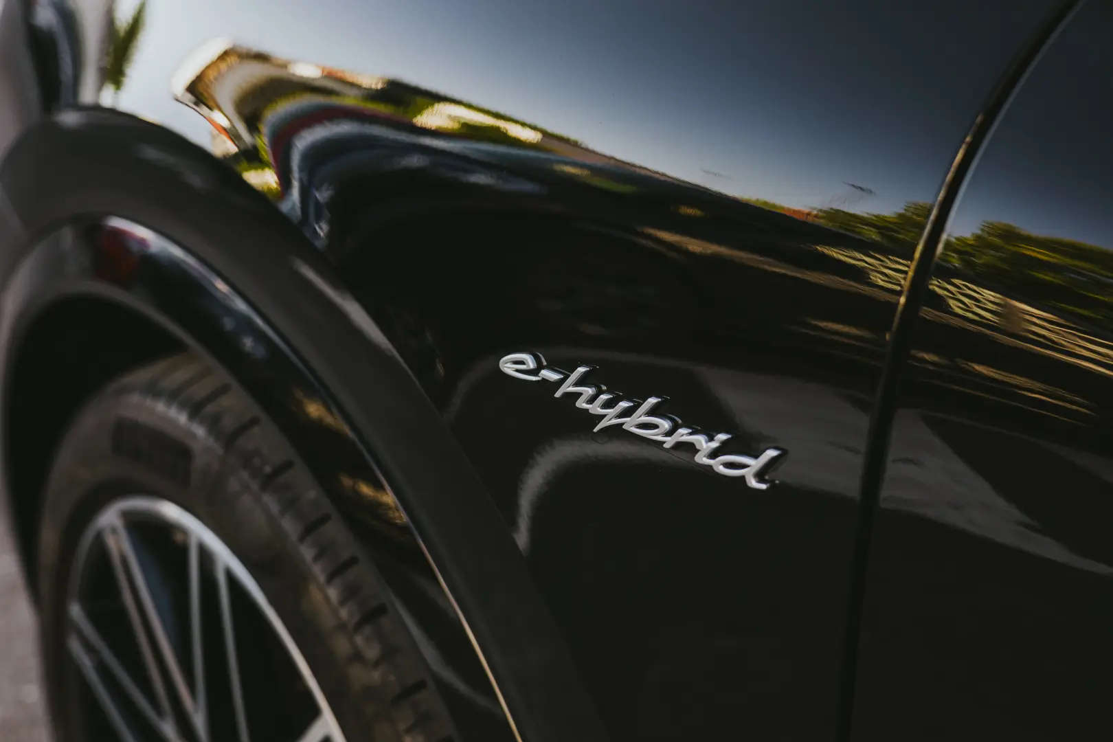 Porsche Cayenne e Hybrid SUV