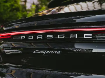 Porsche Cayenne e Hybrid SUV