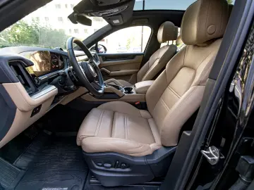 Porsche Cayenne e Hybrid SUV