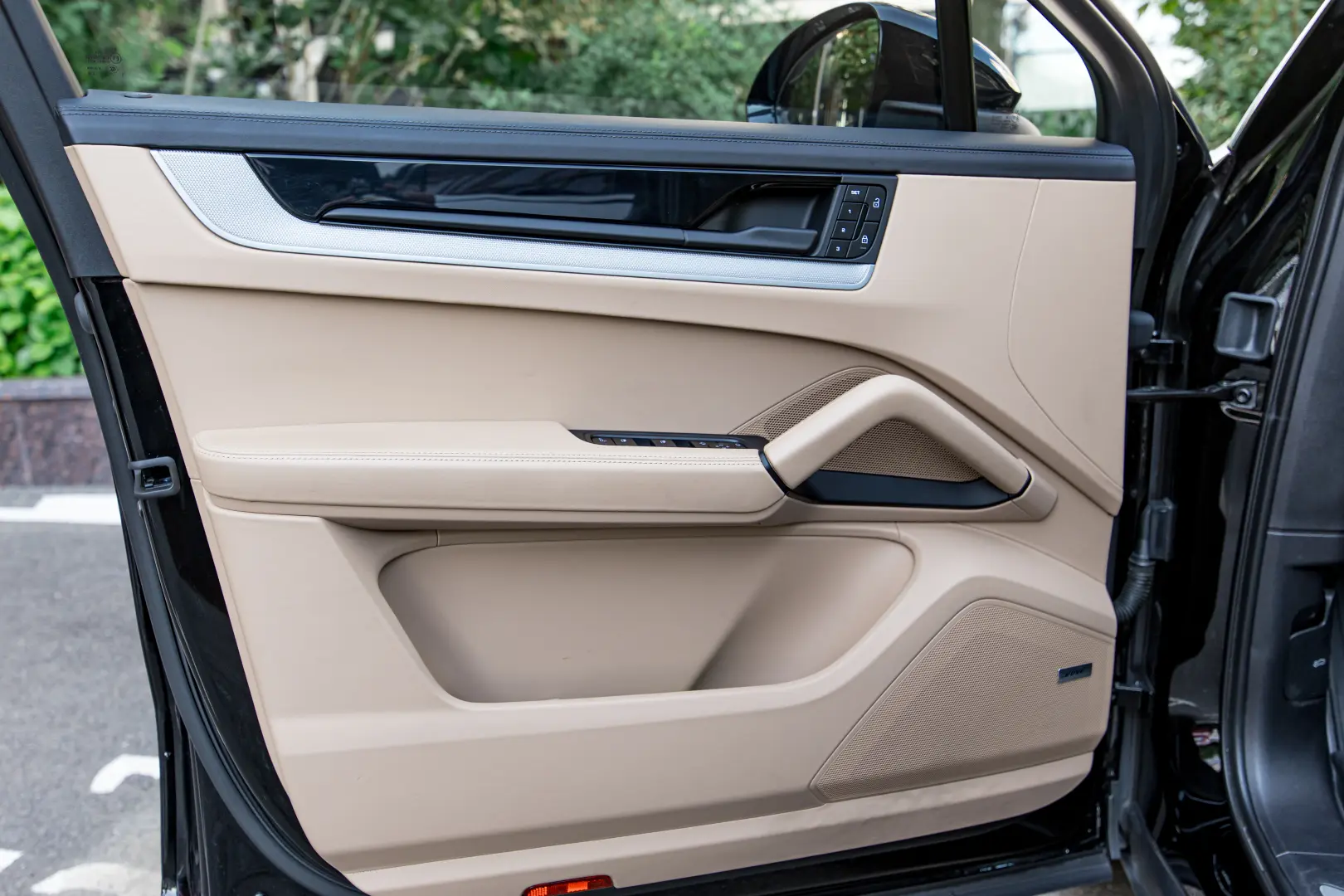Porsche Cayenne e Hybrid SUV