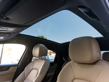 Porsche Cayenne e Hybrid SUV