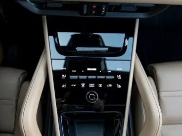 Porsche Cayenne e Hybrid SUV