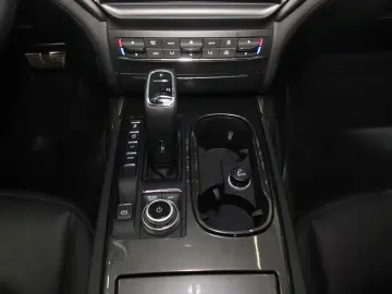 Ghibli Hybrid DAB Xenon el. Sitze Klimaaut.