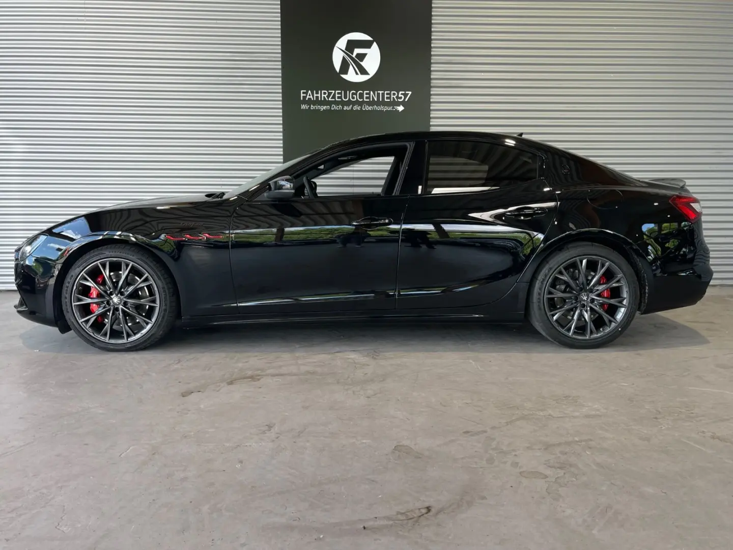 Ghibli S Q4 V6 3.0L TROFEO OPTIK/CARPLAY/H&K/RFK