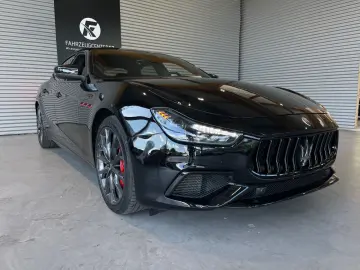 Ghibli S Q4 V6 3.0L TROFEO OPTIK/CARPLAY/H&K/RFK