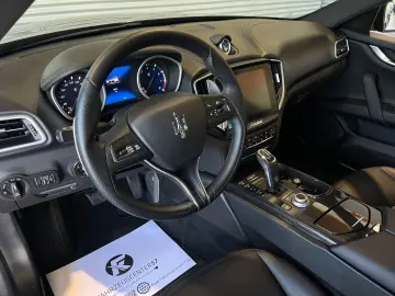 Ghibli S Q4 V6 3.0L TROFEO OPTIK/CARPLAY/H&K/RFK