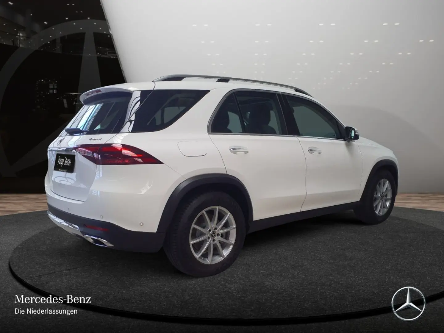 GLE 400 e 4M Advanced+/Pano/AHK/Burmes/Distronic