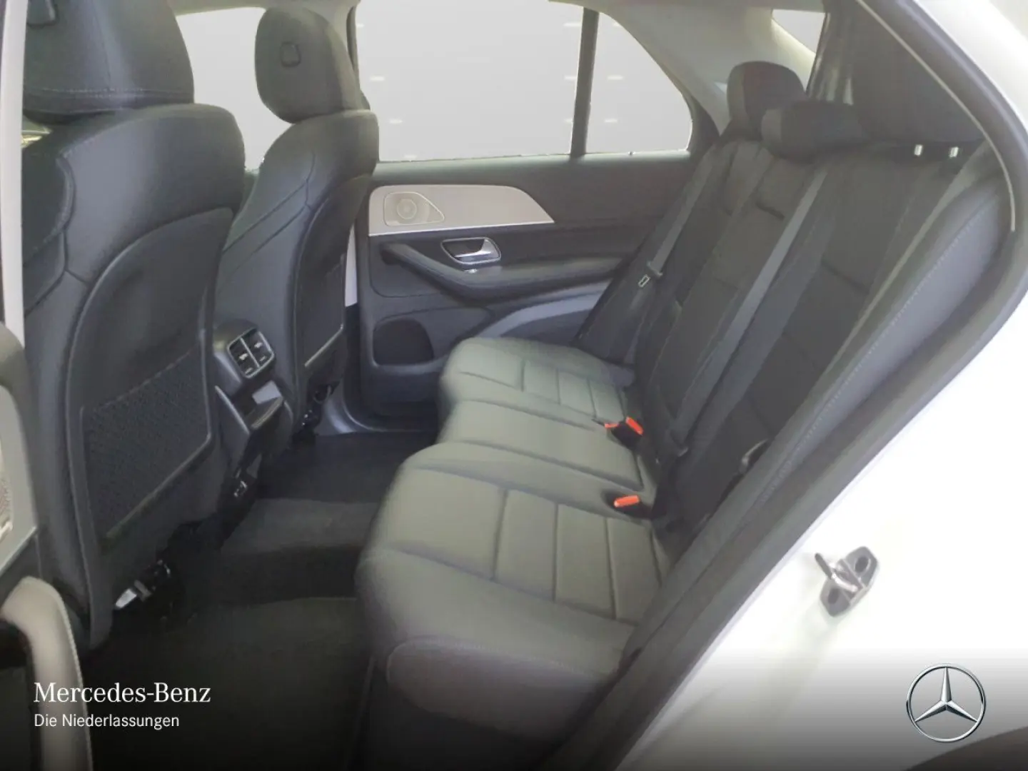 GLE 400 e 4M Advanced+/Pano/AHK/Burmes/Distronic